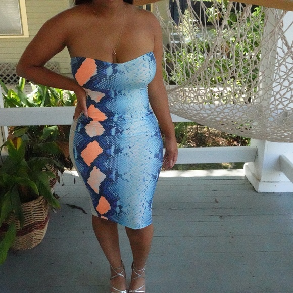 Blue & Peach peak-a-boo midi - Picture 1 of 3